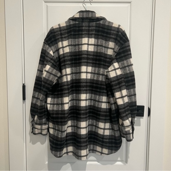 H&M Black and White Plaid Flannel Shacket Jacket Shirt Button Up Long Sleeve - Picture 2 of 8